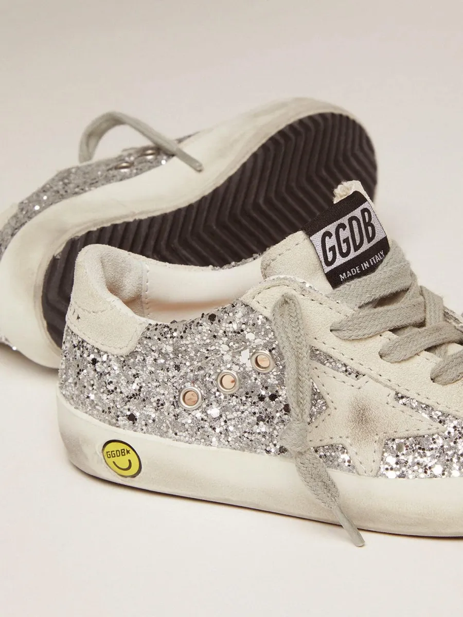 Super-Star Junior con glitter argento e dettagli in suede
