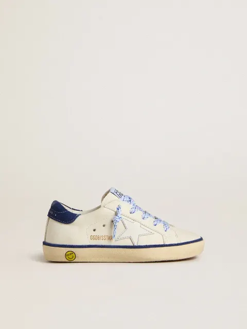 Super-Star Junior in pelle bianca e talloncino in suede blu