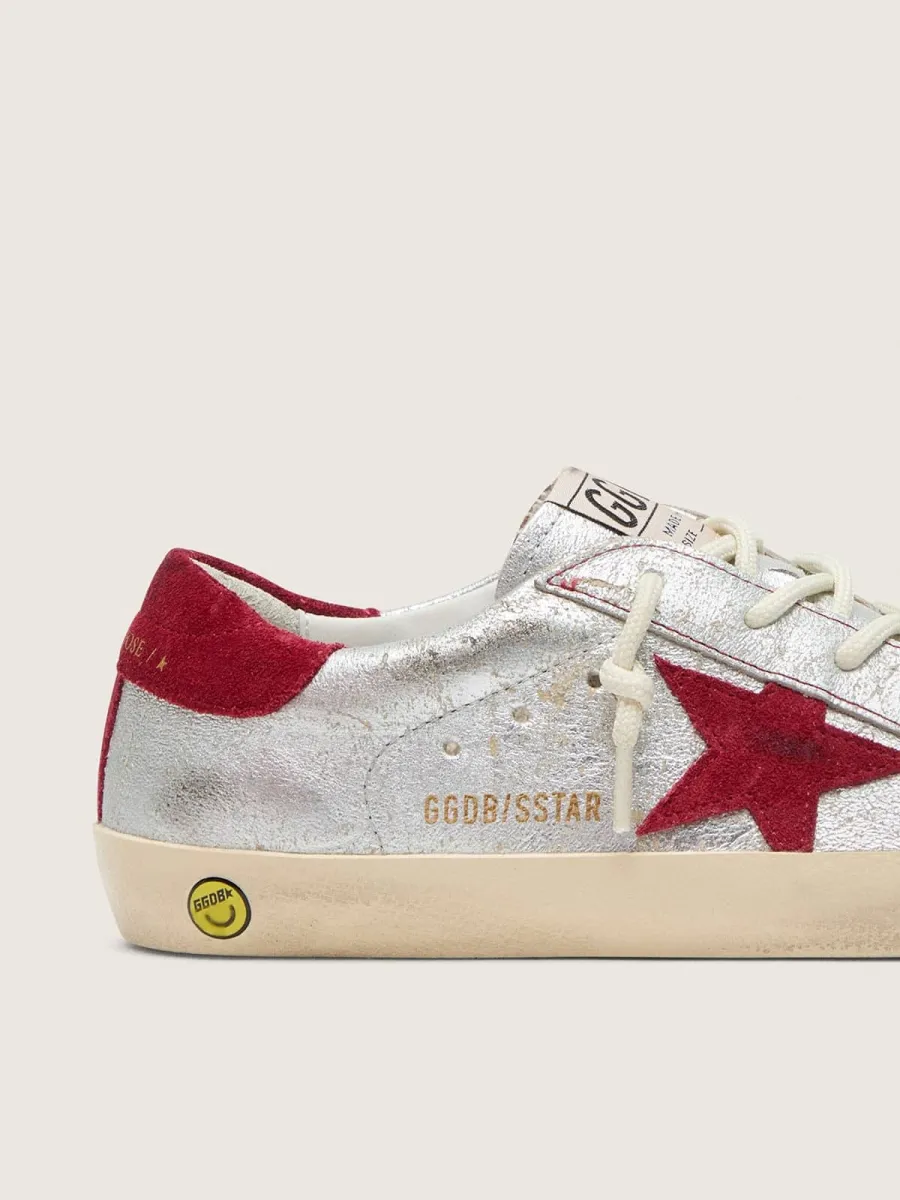 Super-Star junior in pelle laminata argento con stella in suede rosso