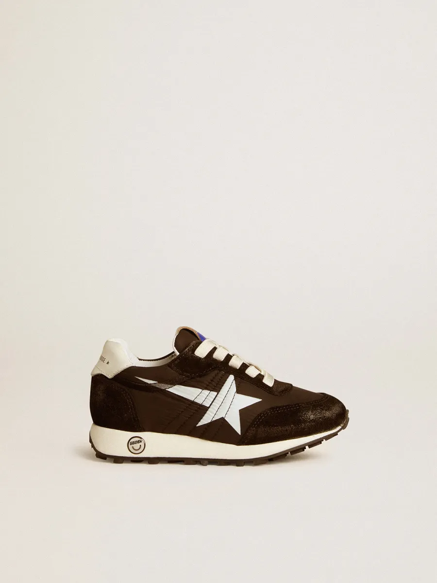 Marathon Junior in nylon nero con stella stampata e talloncino in pelle