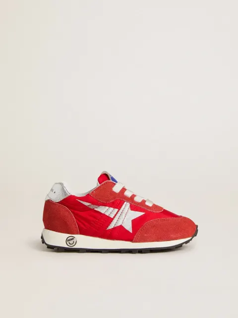 Marathon Junior in nylon rosso con stella stampata e talloncino in pelle