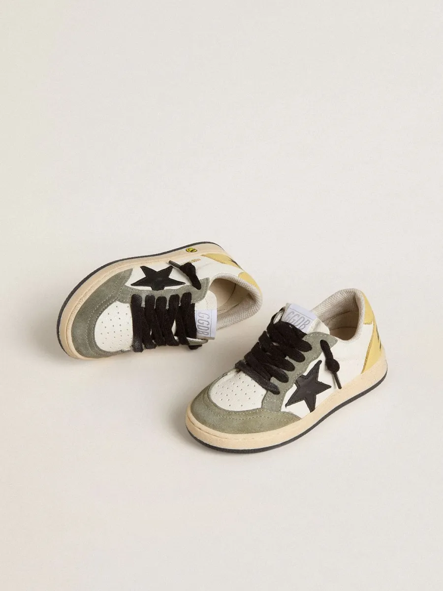 Ball star Junior in nappa bianca con inserti in suede verde scuro e stella nera
