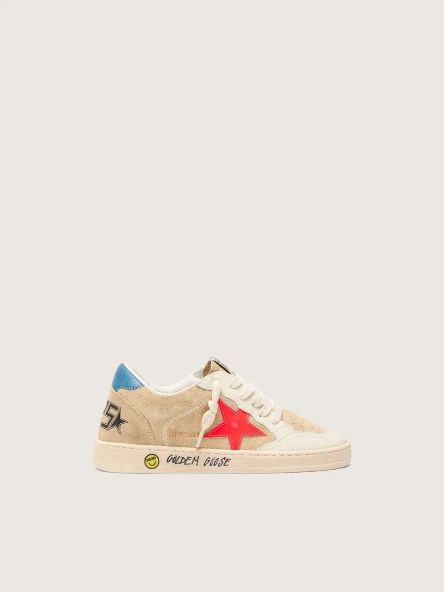 Ball Star Junior in suede beige con stella rossa e talloncino azzurro