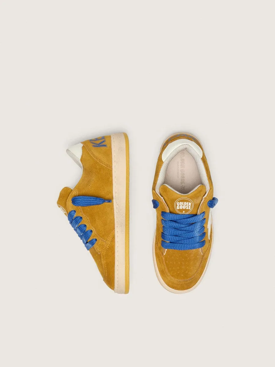 Ball Star Junior in suede ocra con stella e talloncino in pelle lucida bianca