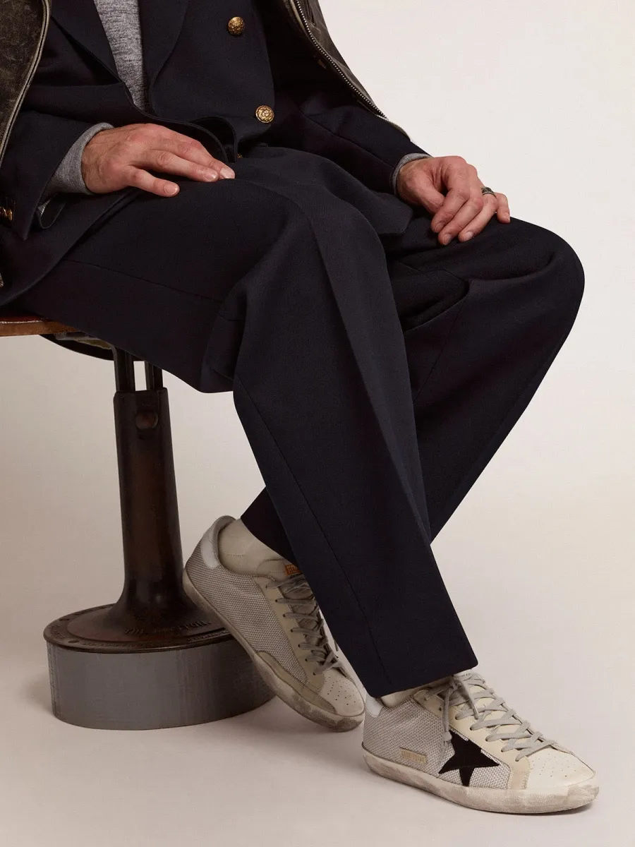 Super-Star Uomo in pelle con stella nera