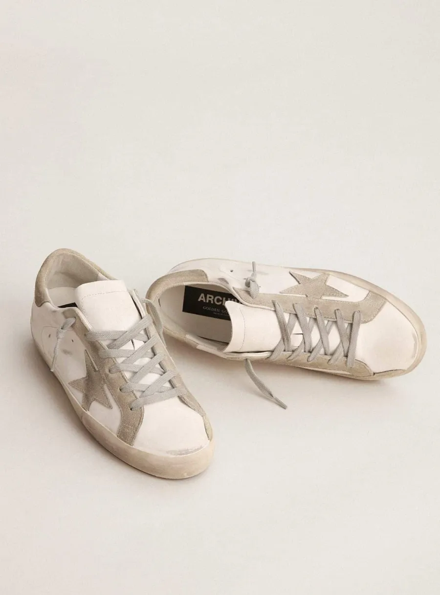 Super-Star Uomo con stella e talloncino in suede grigio