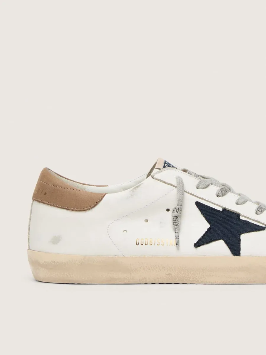 Super-Star Uomo in pelle bianca con stella in canvas blu notte e talloncino in pelle color tabacco