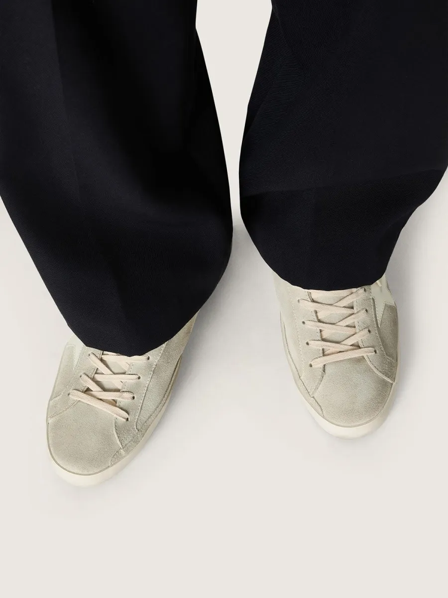Super-Star uomo in suede grigio chiaro con stella in pelle bianca