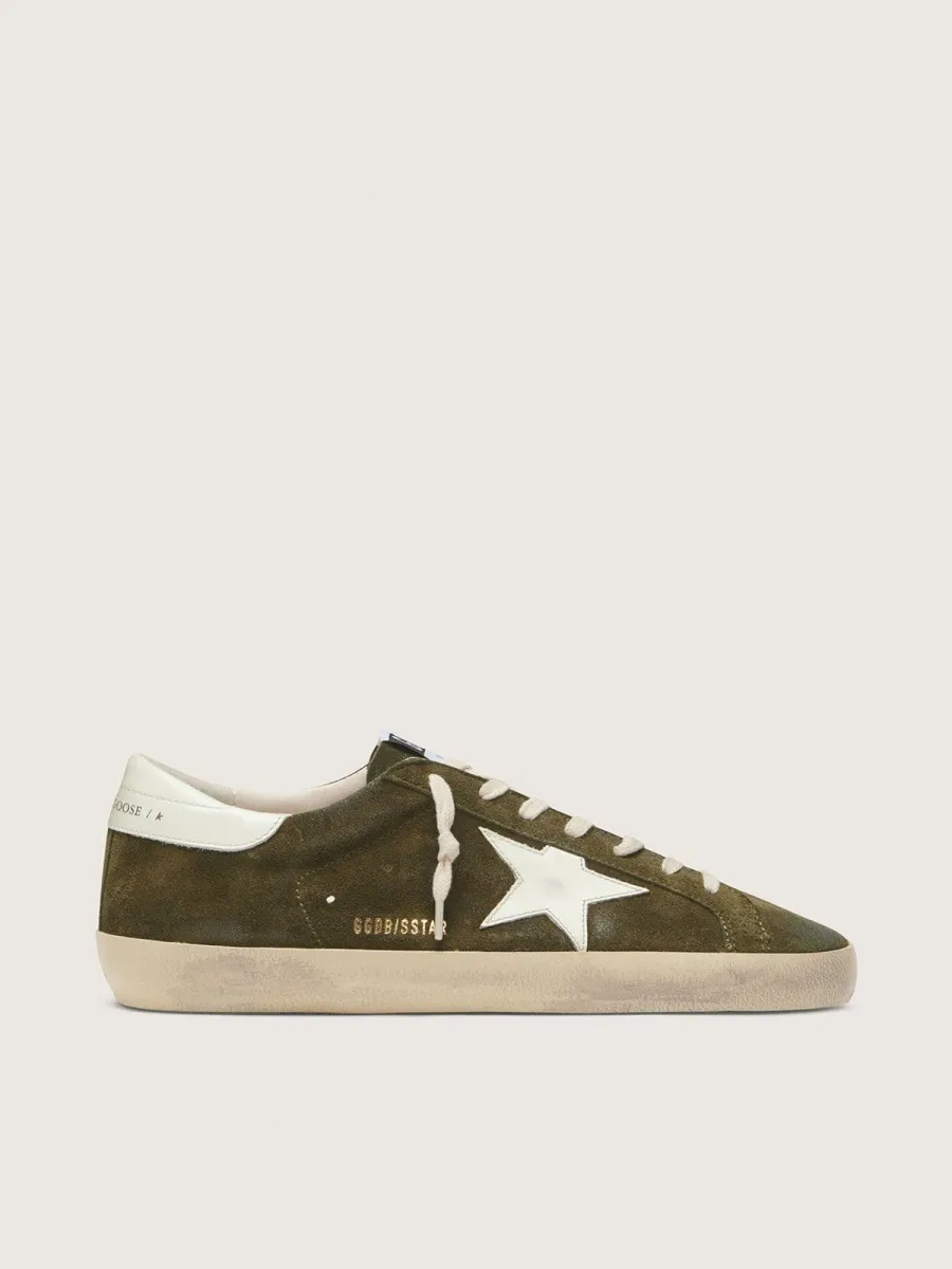 Super-Star uomo in suede verde oliva con stella in pelle bianca