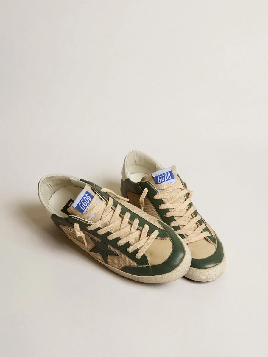 Super-Star Uomo  in rete panna e nappa verde con stella in nappa