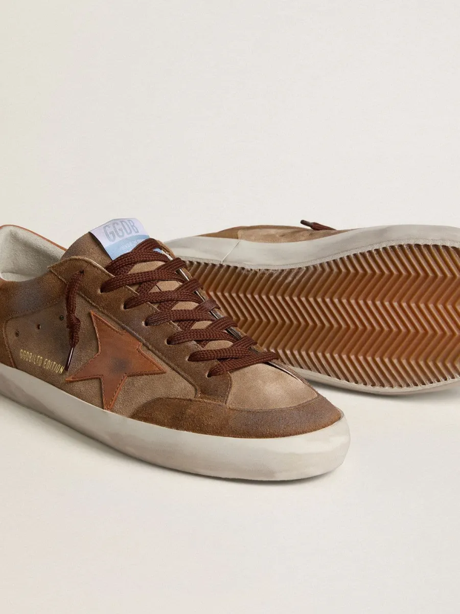 Super-Star Uomo in suede marrone con stella e talloncino in pelle color cuoio