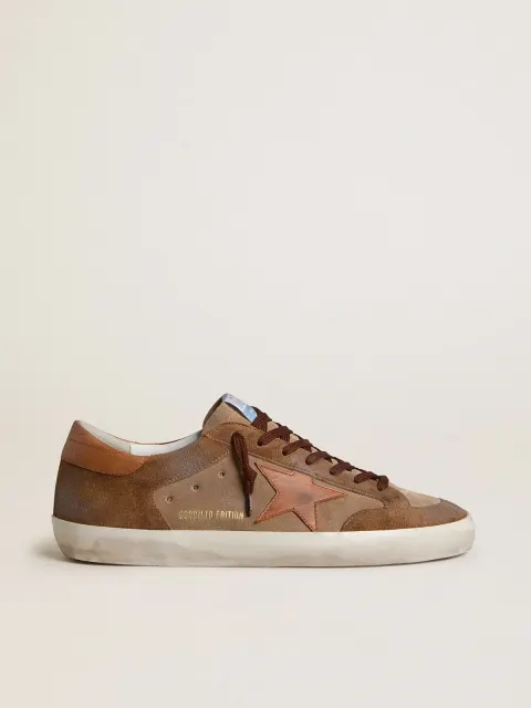 Super-Star Uomo in suede marrone con stella e talloncino in pelle color cuoio