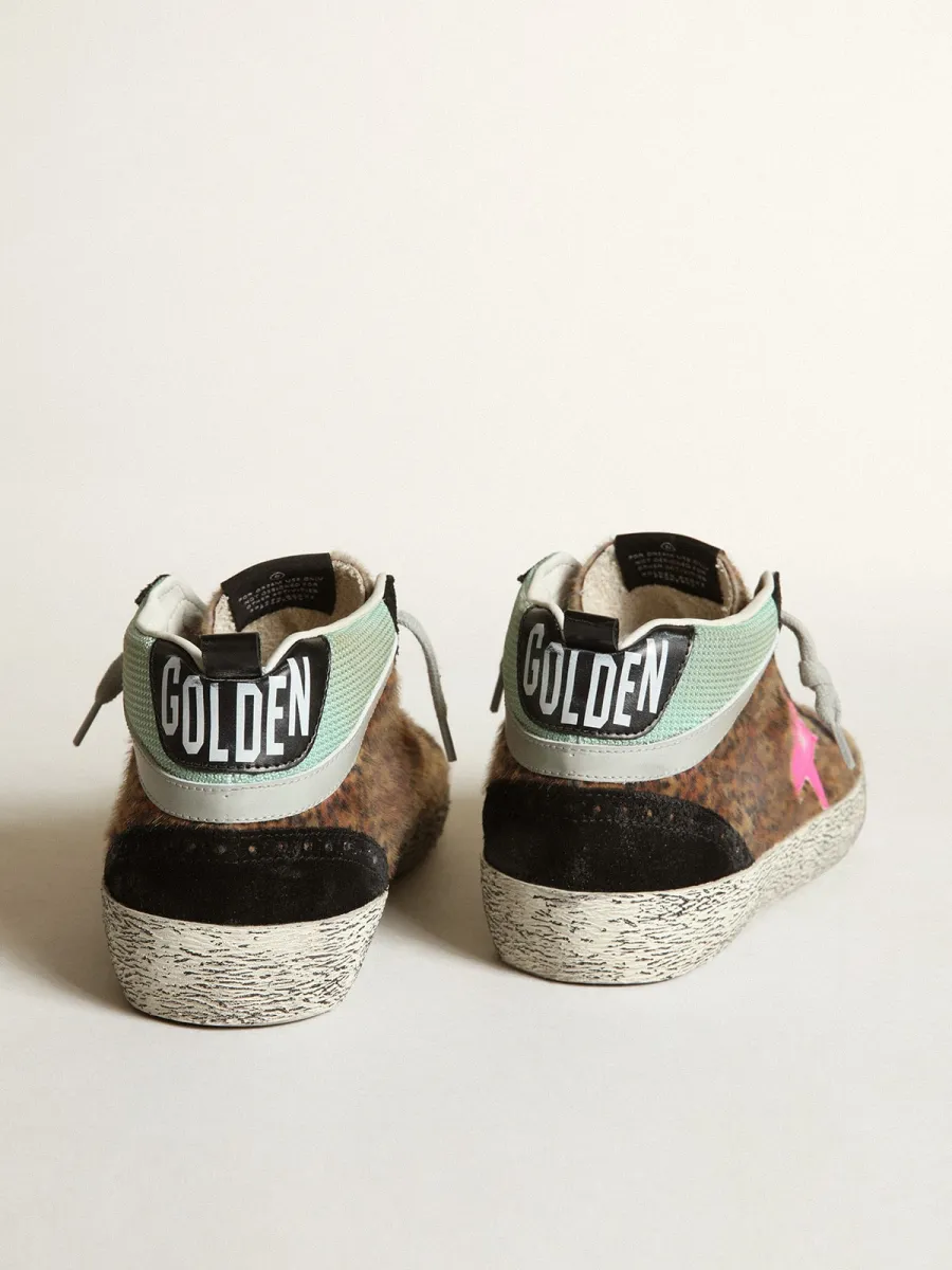 Mid Star in cavallino leopardato con stella in pelle color fucsia