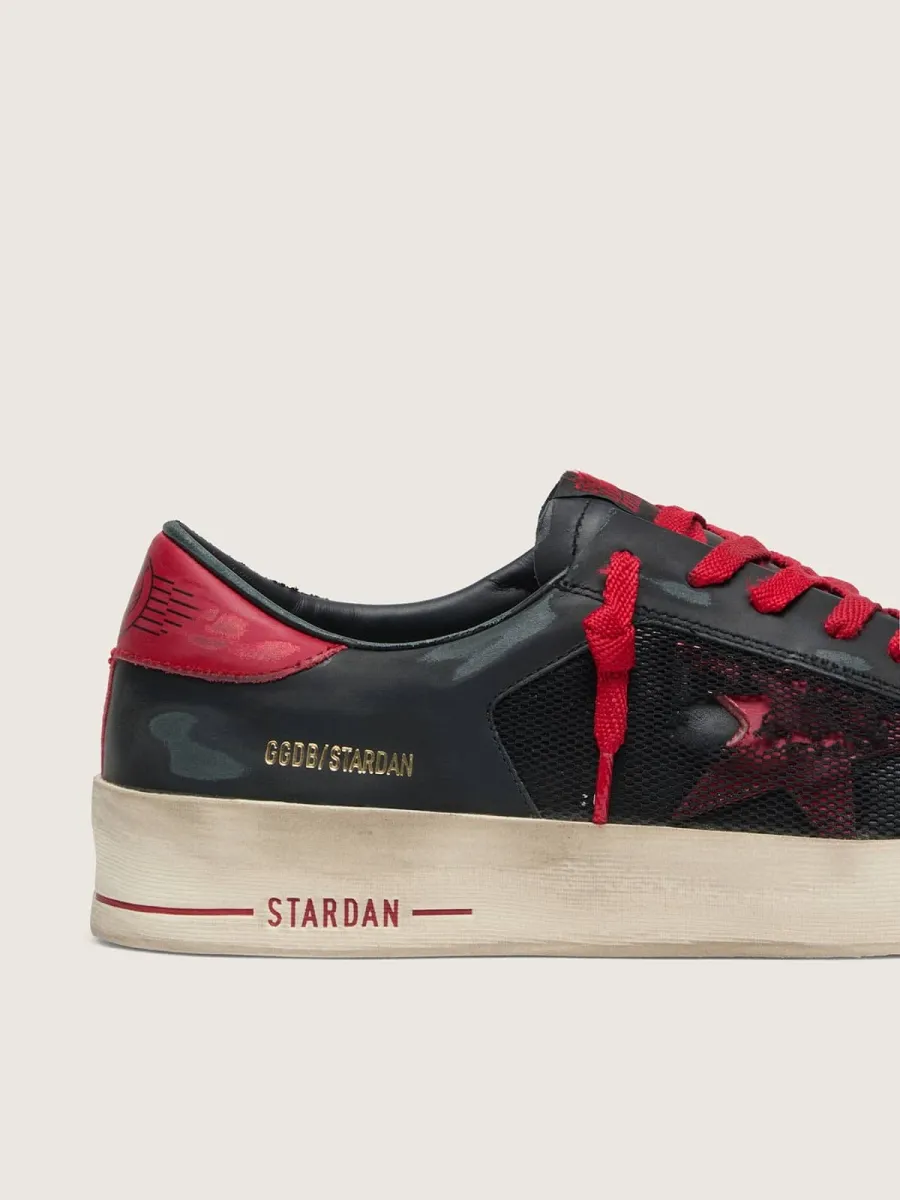 Stardan uomo in pelle nera con stella in pelle rossa inserti in rete nera e pelle rossa