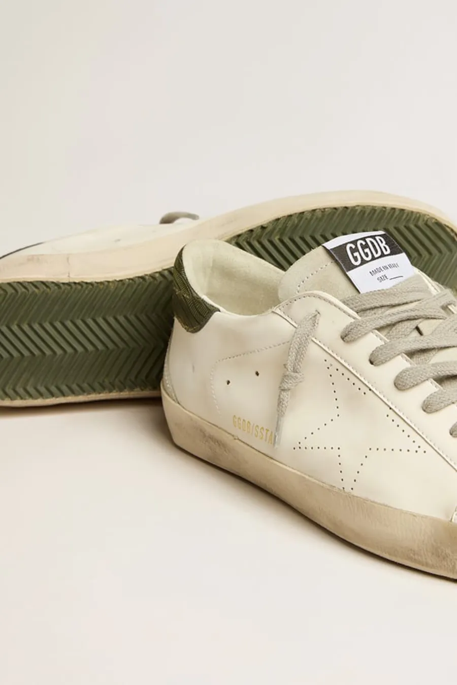 Super-Star Bio Based Uomo con stella traforata e talloncino verde