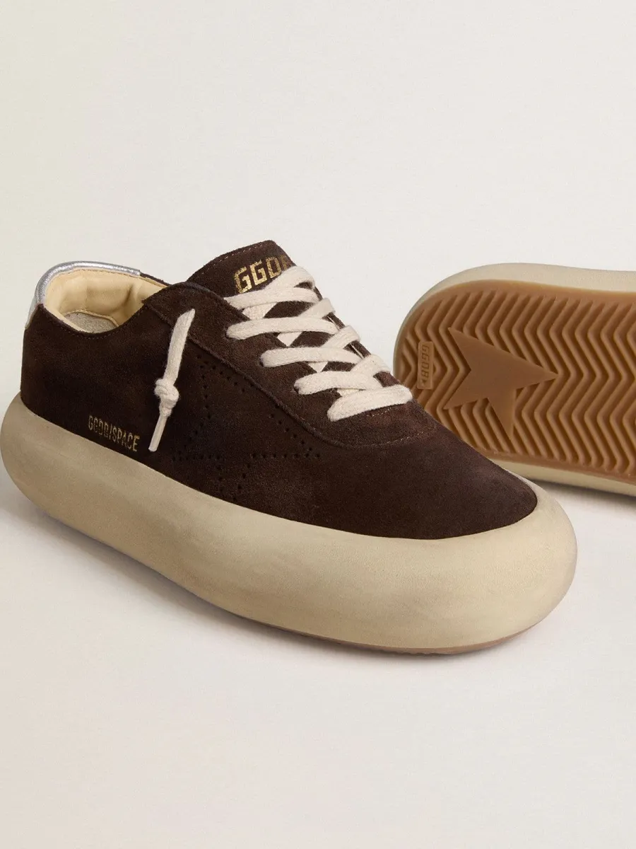 Space-Star Uomo in suede testa di moro con talloncino laminato argento
