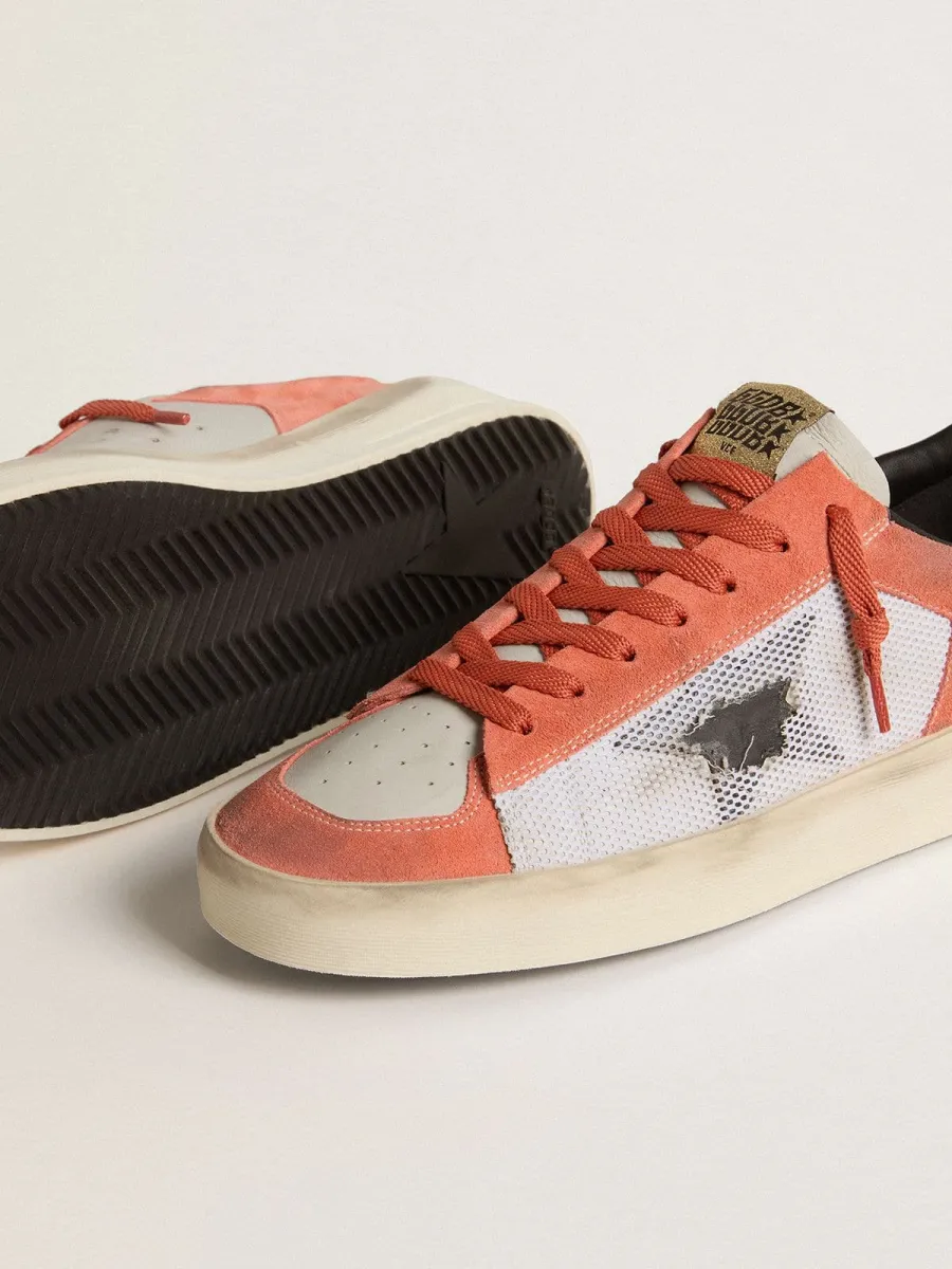 Stardan LTD in suede color corallo e rete con stella in pelle nera