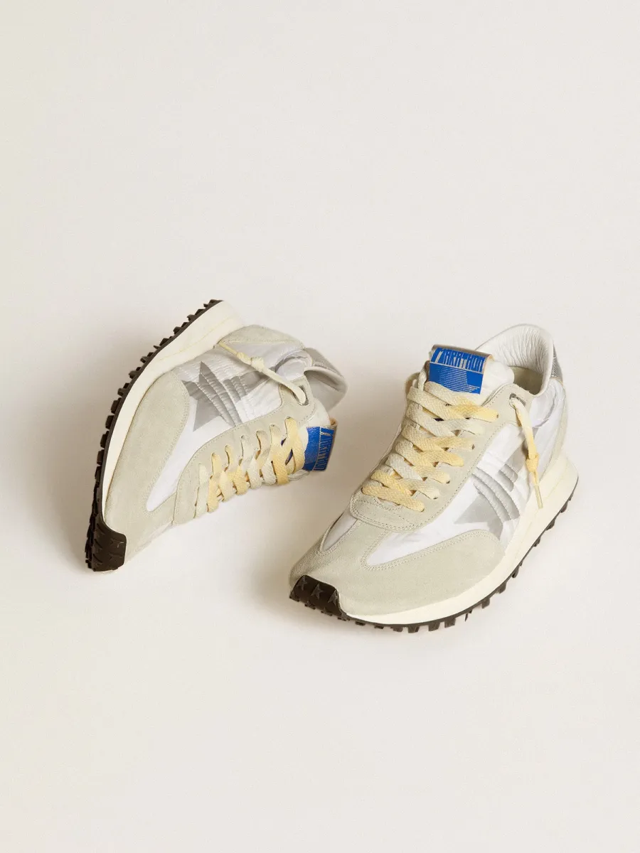 Marathon Uomo con tomaia in nylon bianco e stella argento