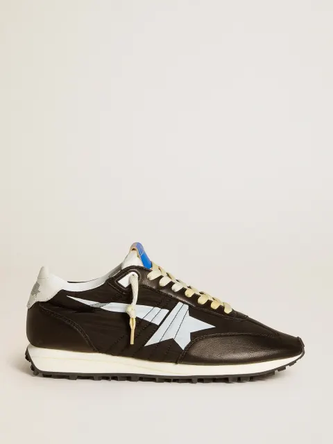 Marathon Uomo con tomaia in nylon di colore nero e stella bianca