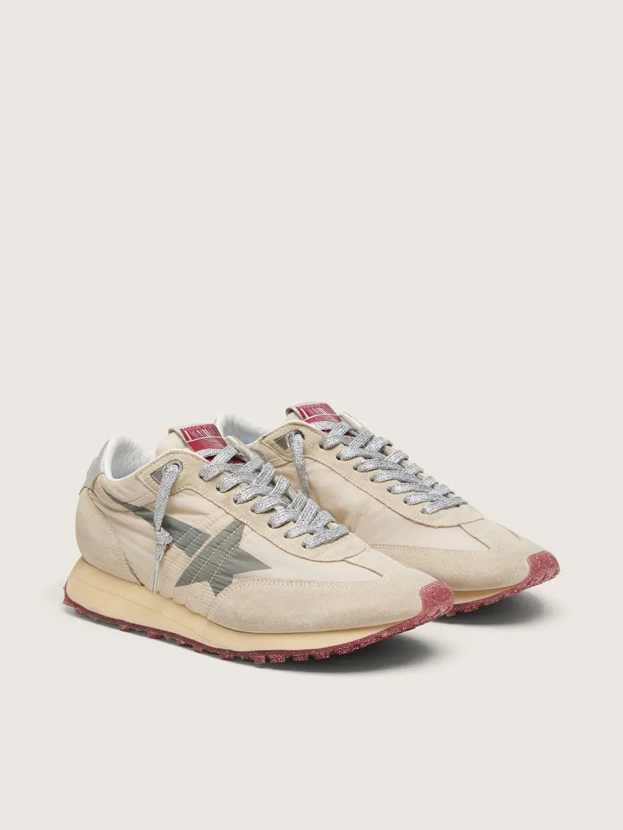Marathon Uomo con tomaia in nylon beige e stella grigia