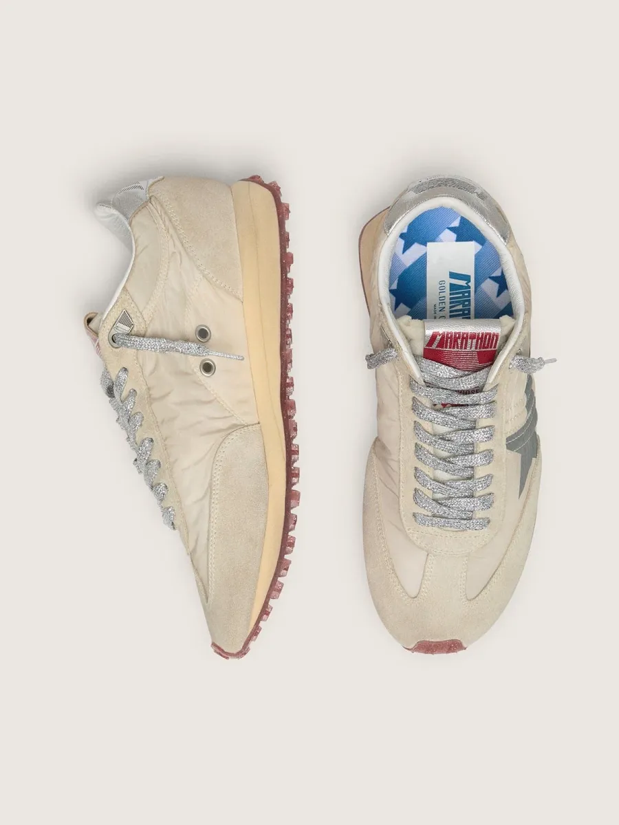 Marathon Uomo con tomaia in nylon beige e stella grigia