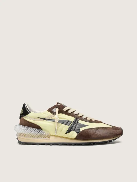 Marathon uomo in nylon giallo lime, con stella nera e inserti in suede marrone