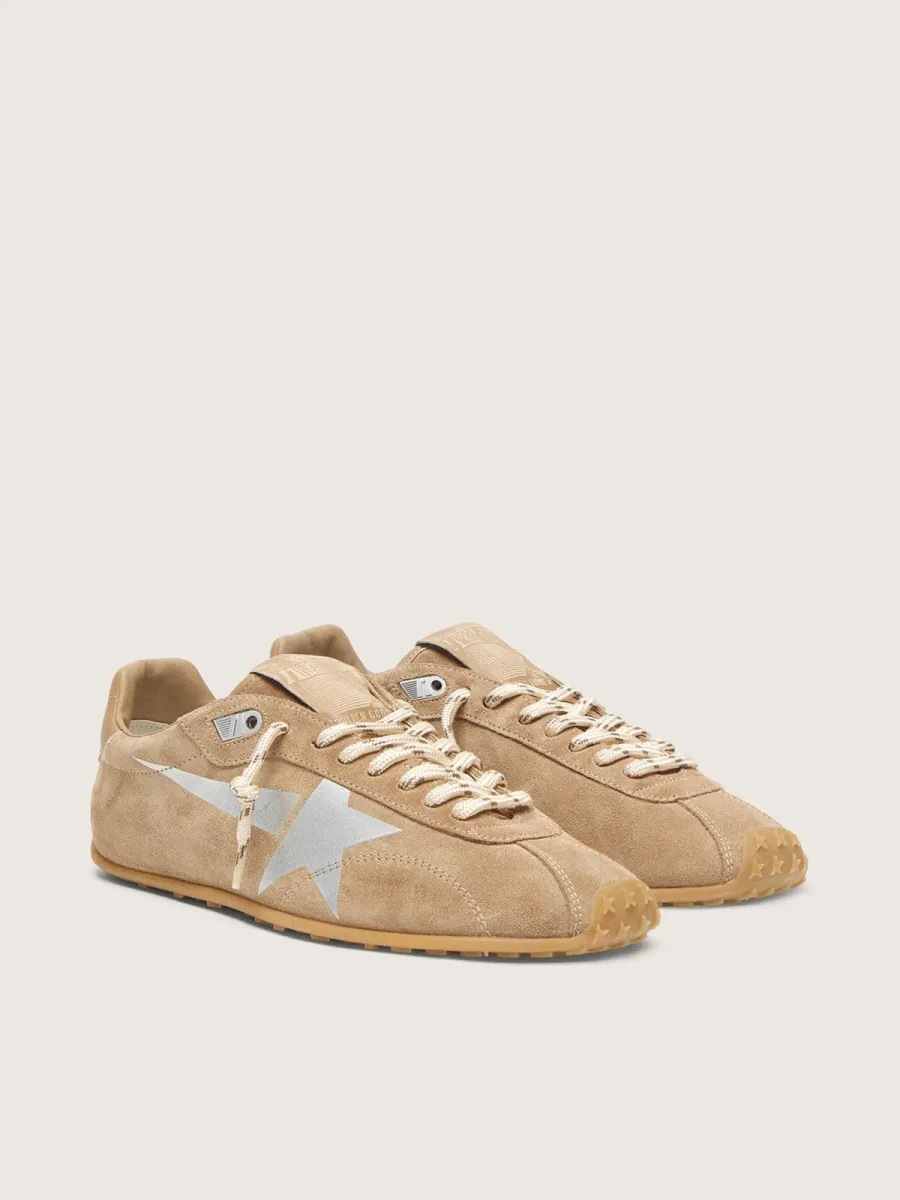 Marathon Speed Uomo con tomaia in suede tabacco e stella color argento
