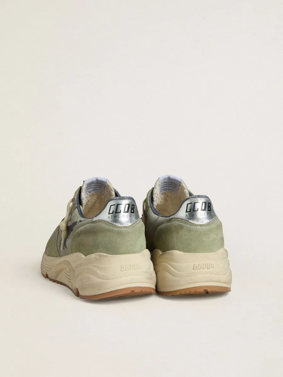 Running Sole Uomo in nylon e suede verde salvia con stella nera stampata
