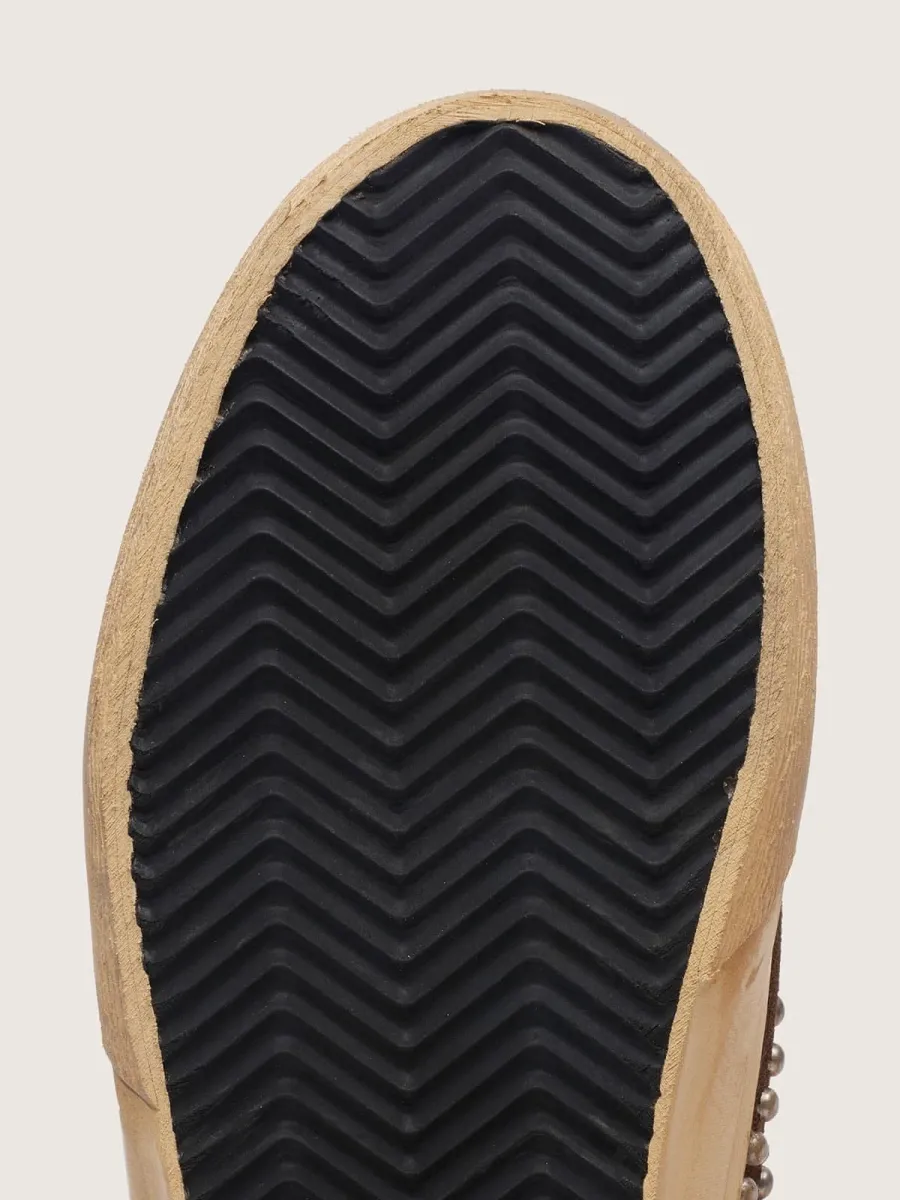 Super-Star Penstar Uomo in suede marrone con borchie