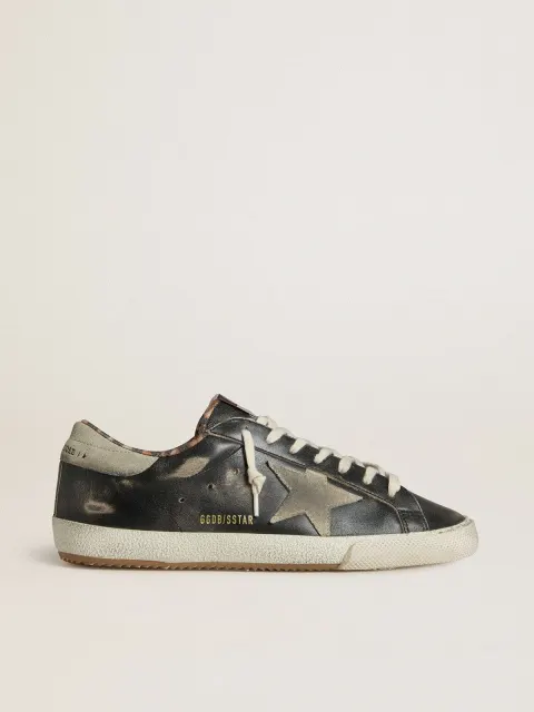 Super-Star Uomo in pelle nera con stella e talloncino in suede grigio