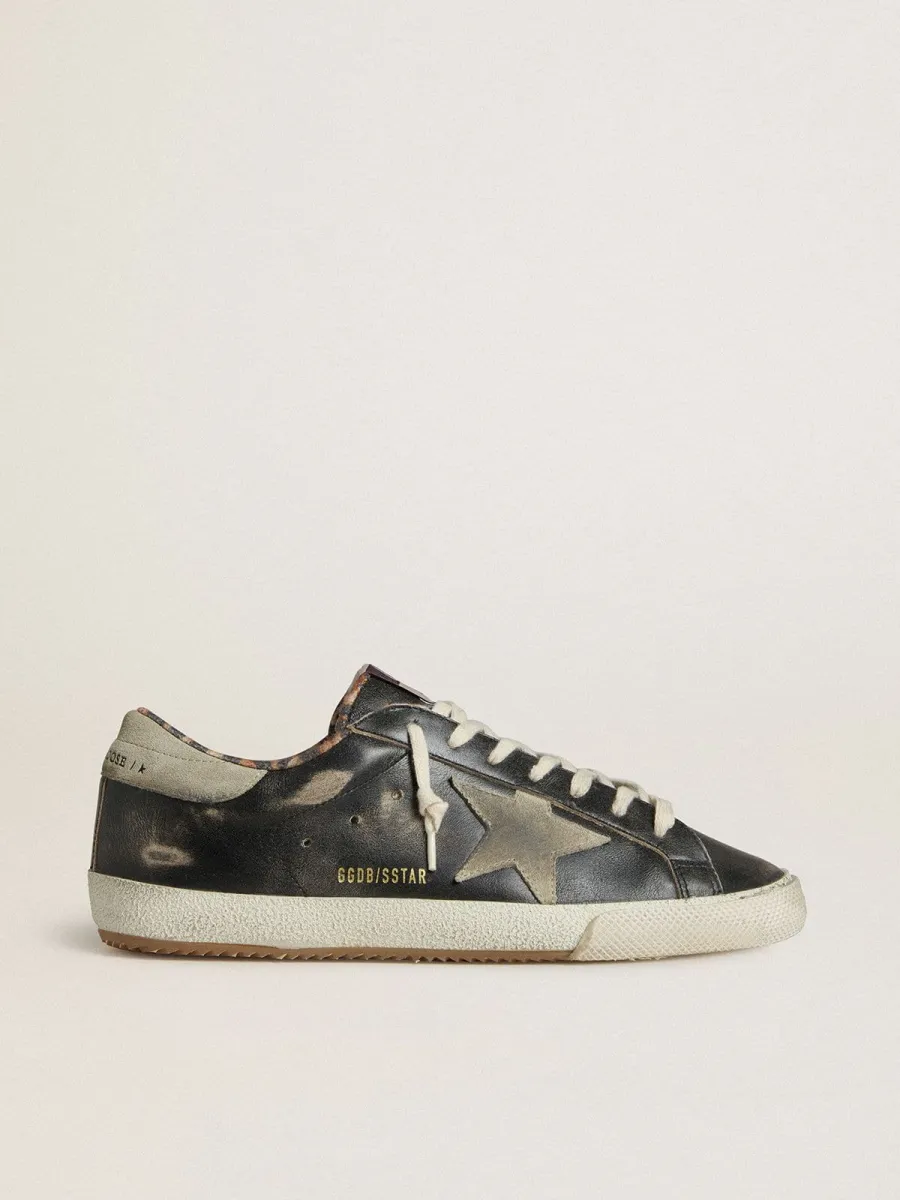 Super-Star Uomo in pelle nera con stella e talloncino in suede grigio