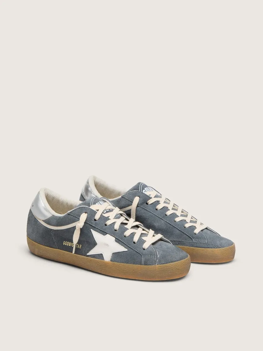 Super-Star Uomo in suede grigio con stella in pelle bianca e talloncino in pelle argento