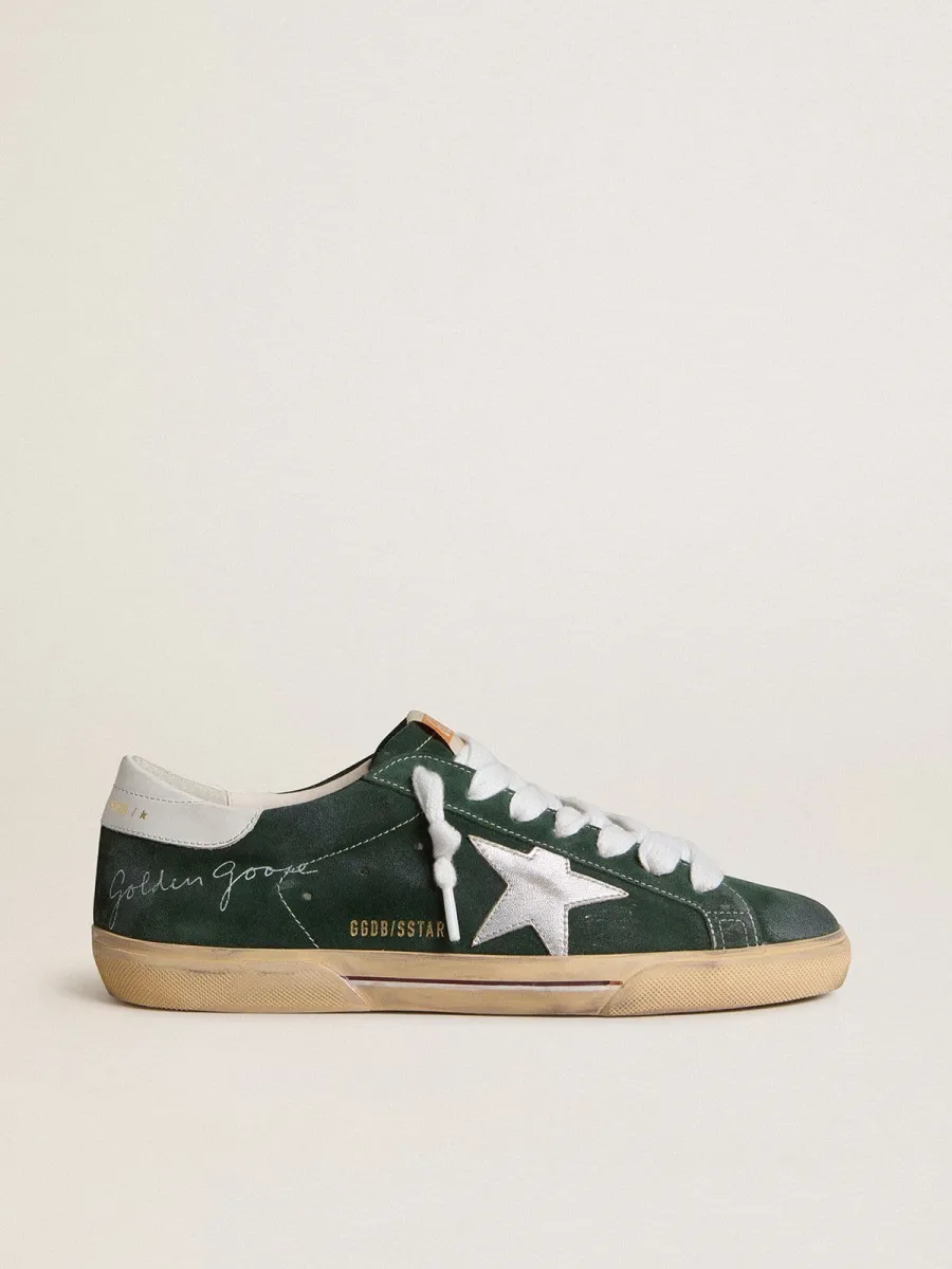 Super-Star Uomo in suede verde con stella in pelle laminata argento e talloncino in pelle