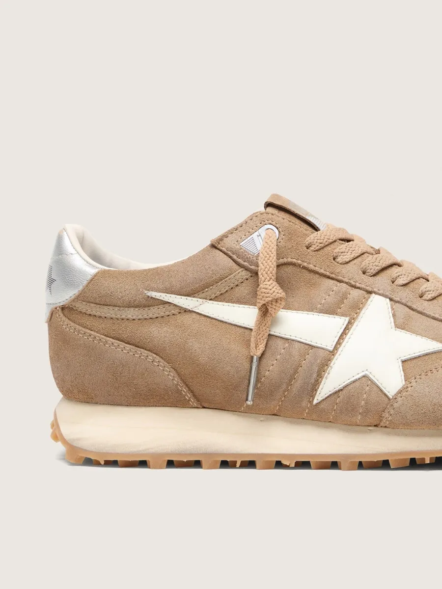 Marathon uomo in suede tabacco con stella bianca