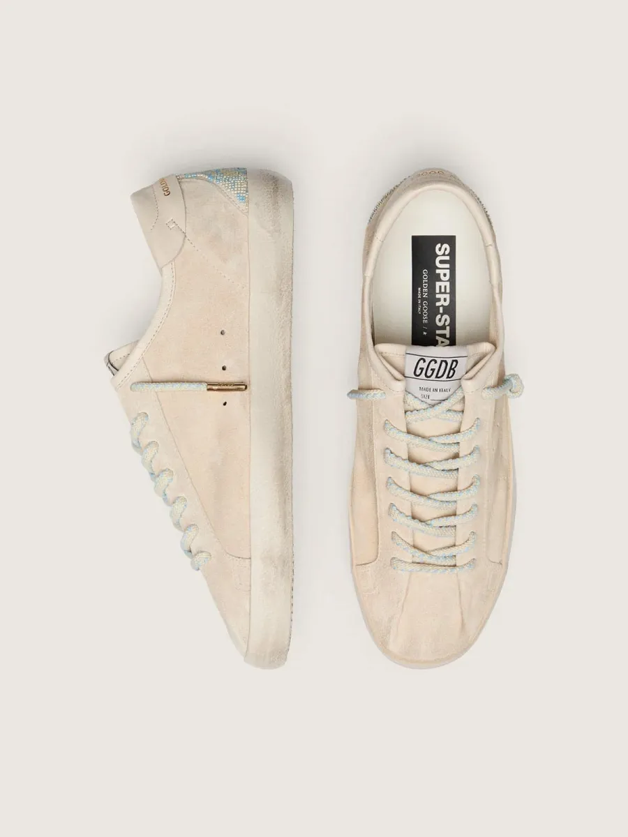 Super-Star uomo in suede crema con stella traforata e inserto con perline