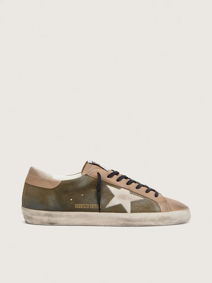 Super-Star LTD uomo in suede verde oliva con stella ricamata in color crema