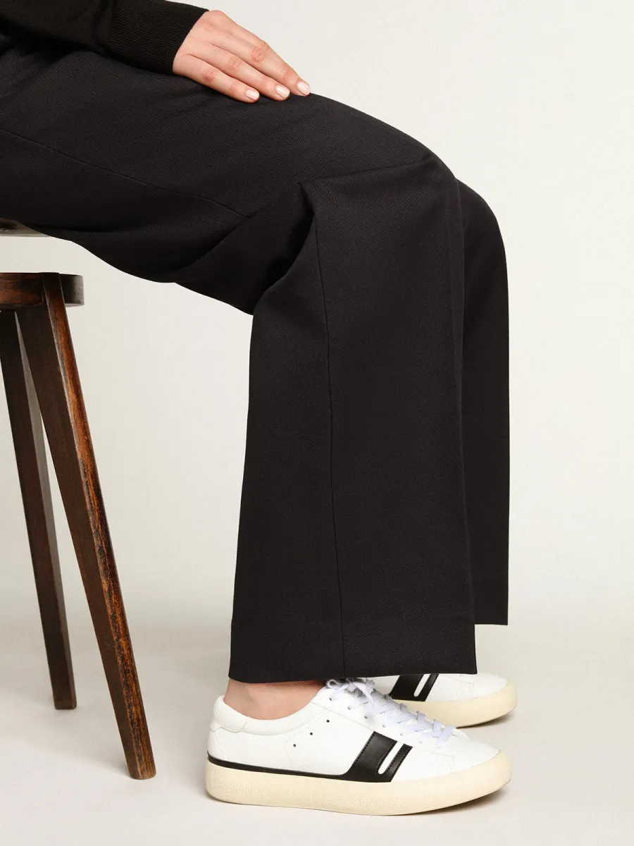 Sneaker Yatay Model 1B sostenibile con tomaia bio-based bianca e Y nera