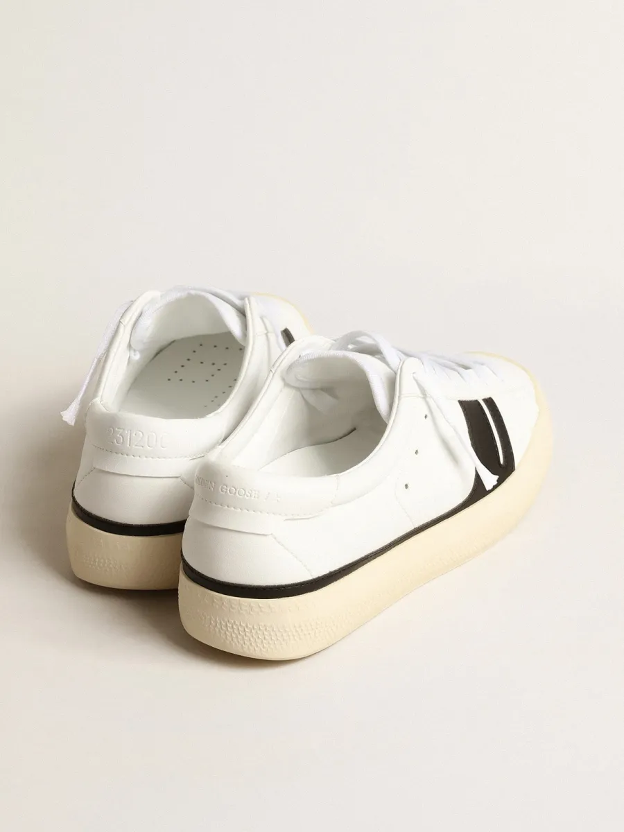 Sneaker Yatay Model 1B sostenibile con tomaia bio-based bianca e Y nera