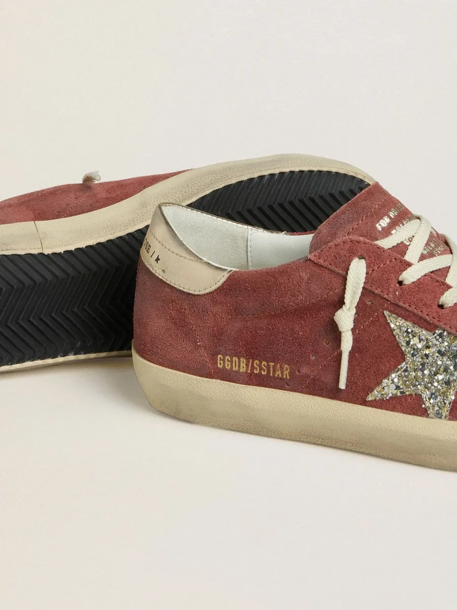 Super-Star Donna LTD in suede rosso con stella in glitter argento e talloncino in pelle laminata