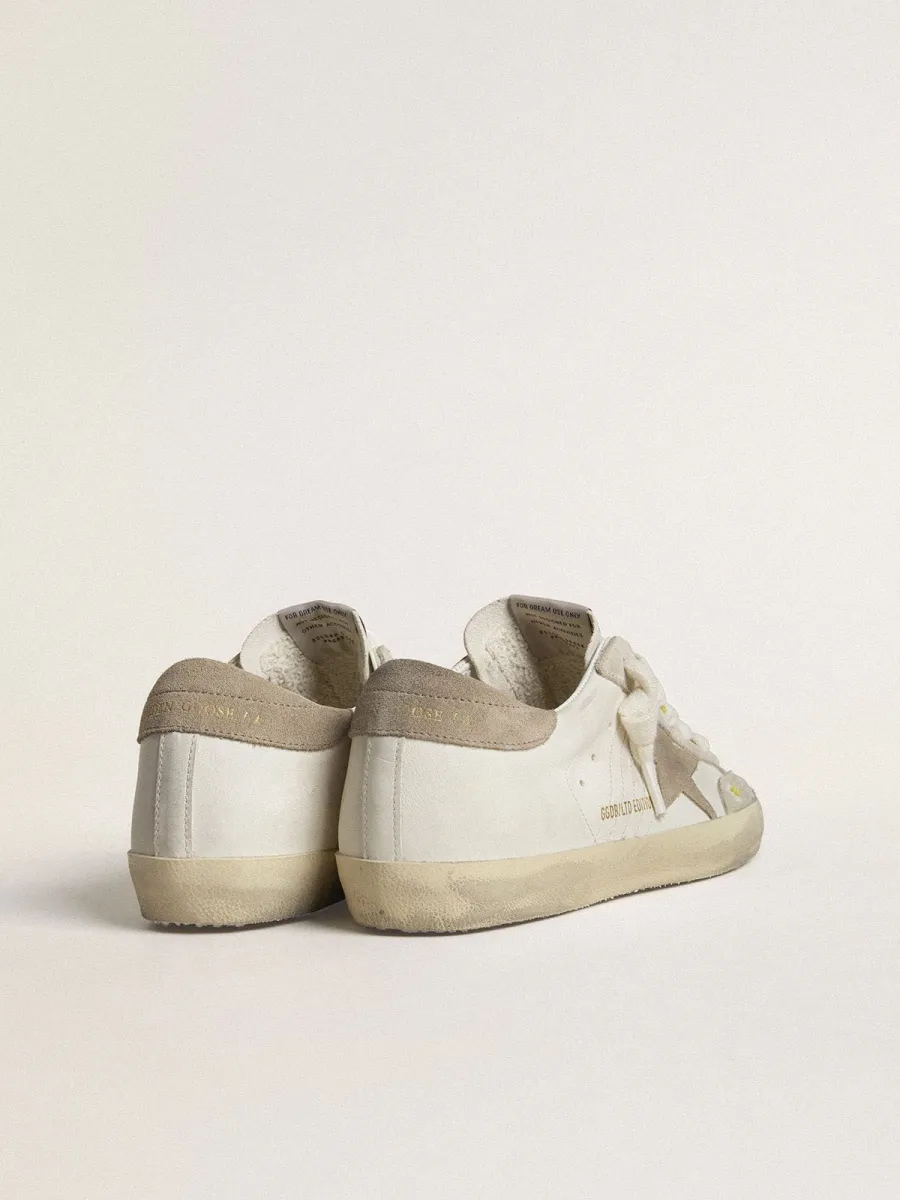 Super-Star LTD Donna con stella e talloncino in suede beige e ricami floreali