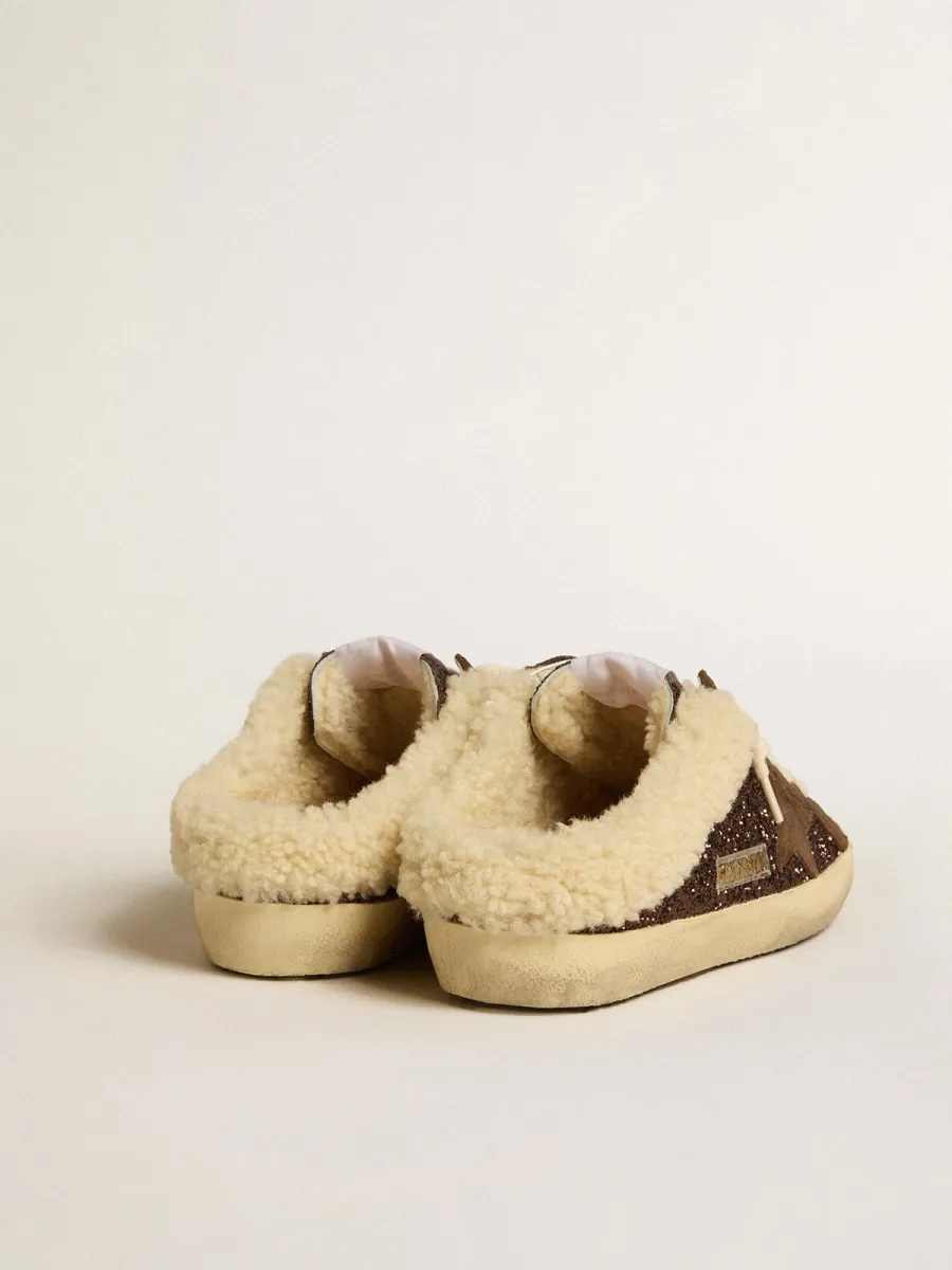 Super-Star Sabot in glitter con stella marrone e fodera in shearling