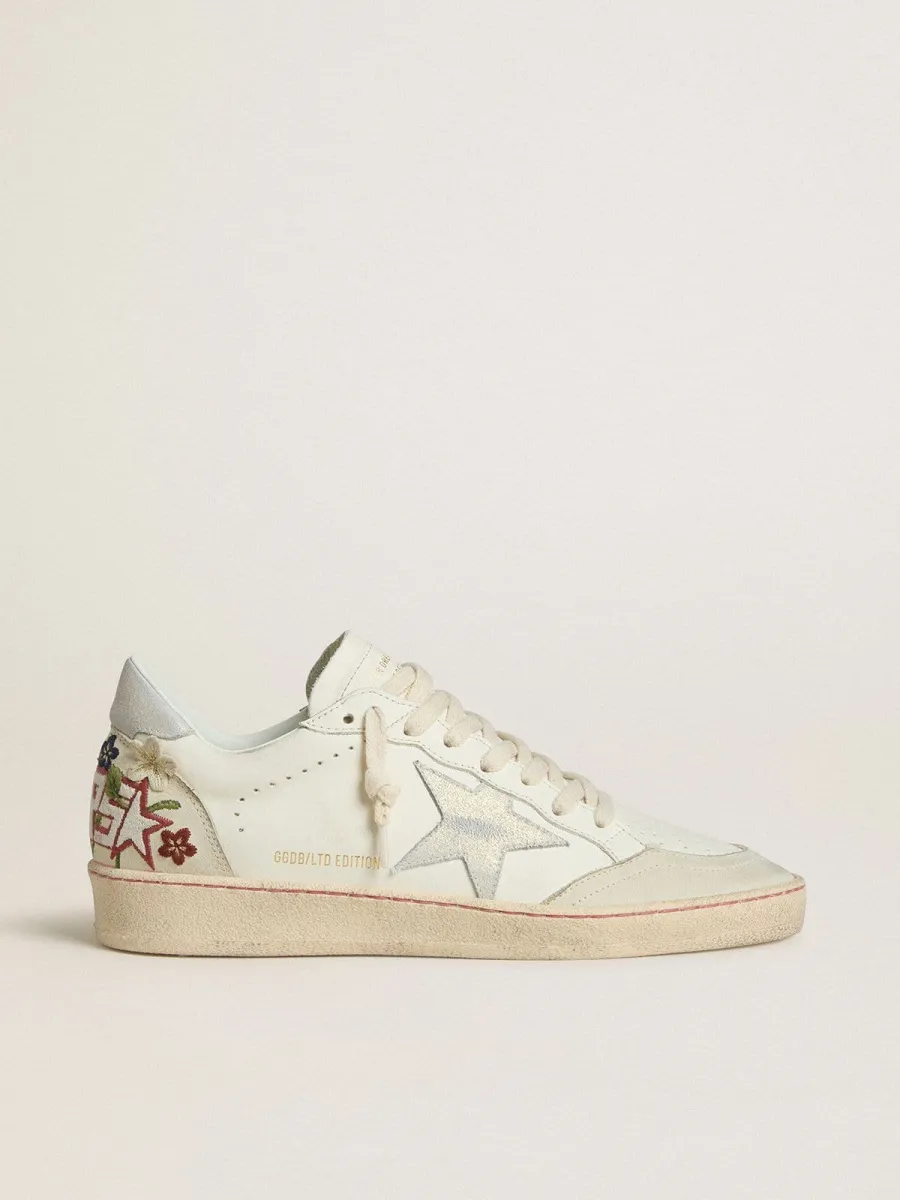 Ball Star Donna in pelle con stella in suede platino e ricamo floreale multicolor