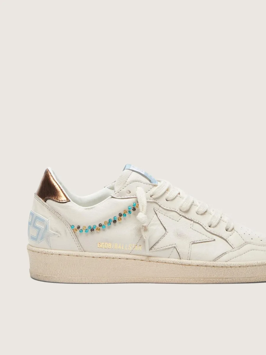 Ball Star donna in pelle crema con stella ton sur ton e perline applicate