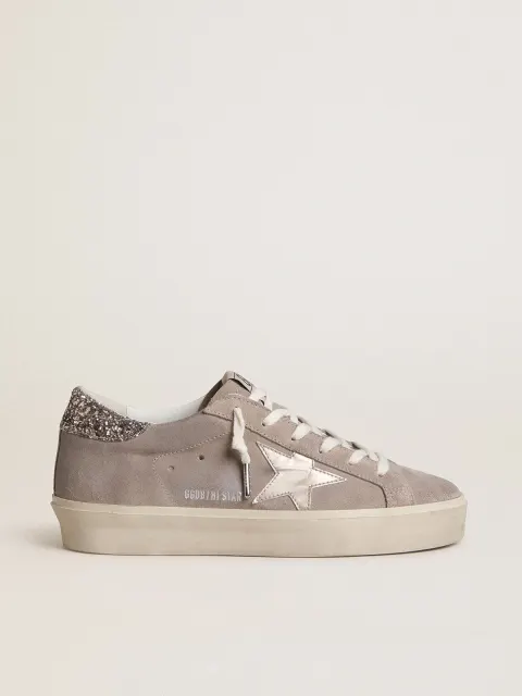 Hi Star Donna in suede beige con stella in pelle laminata e talloncino in glitter