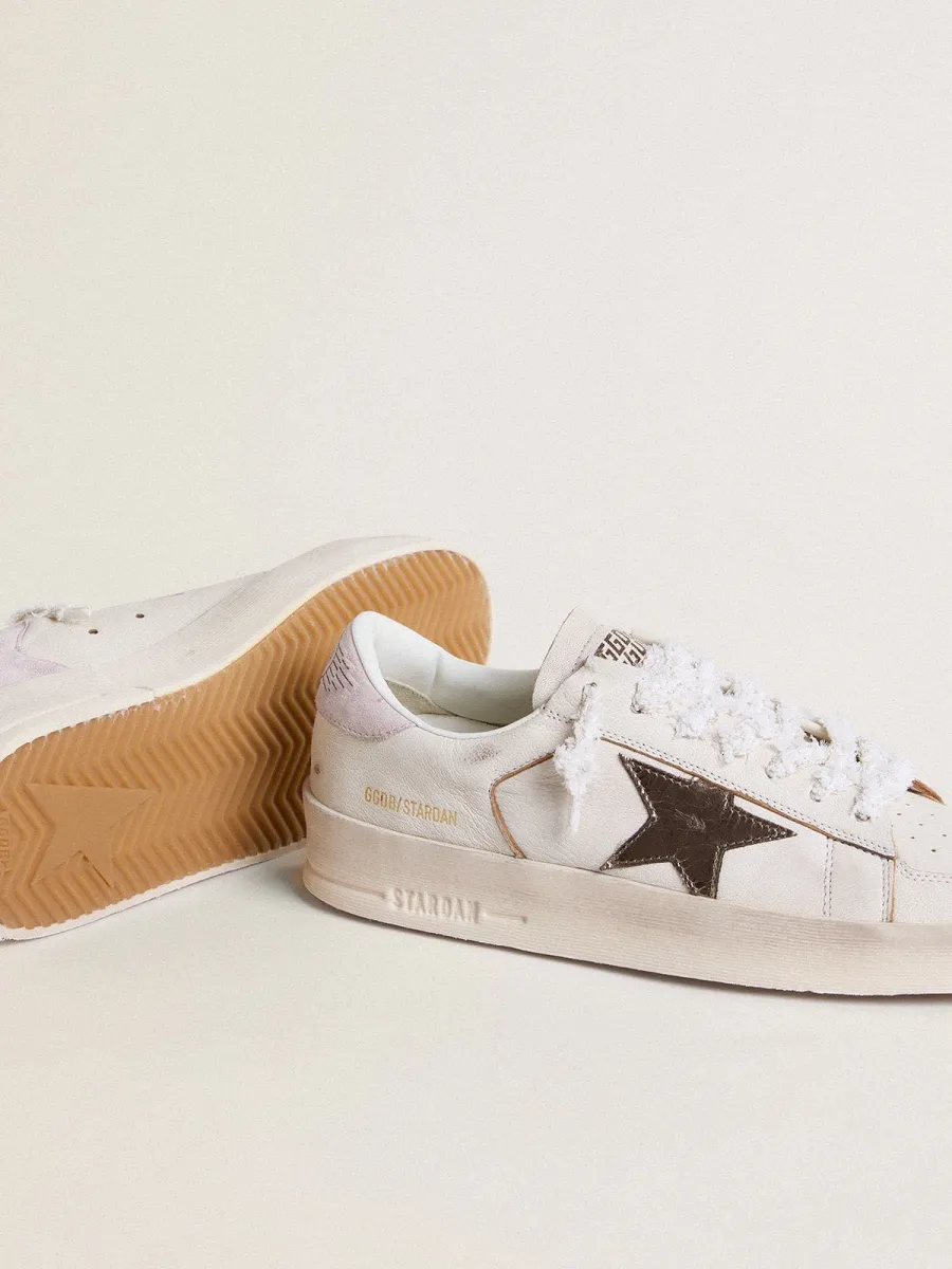 Stardan in nappa con stella in pelle laminata argento e talloncino in suede rosa