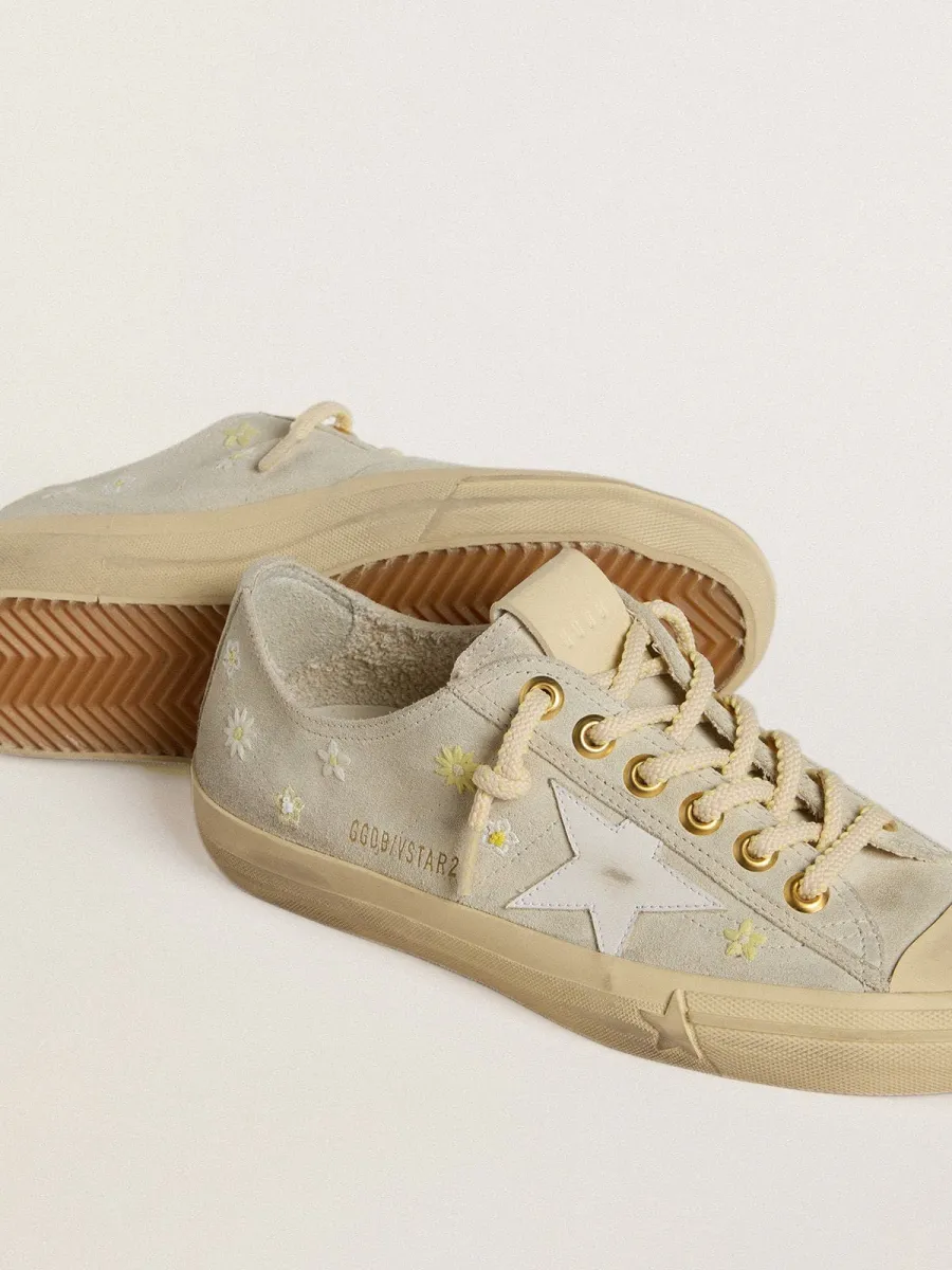 V-Star Donna in suede grigio ghiaccio con stella in pelle bianca e ricami floreali