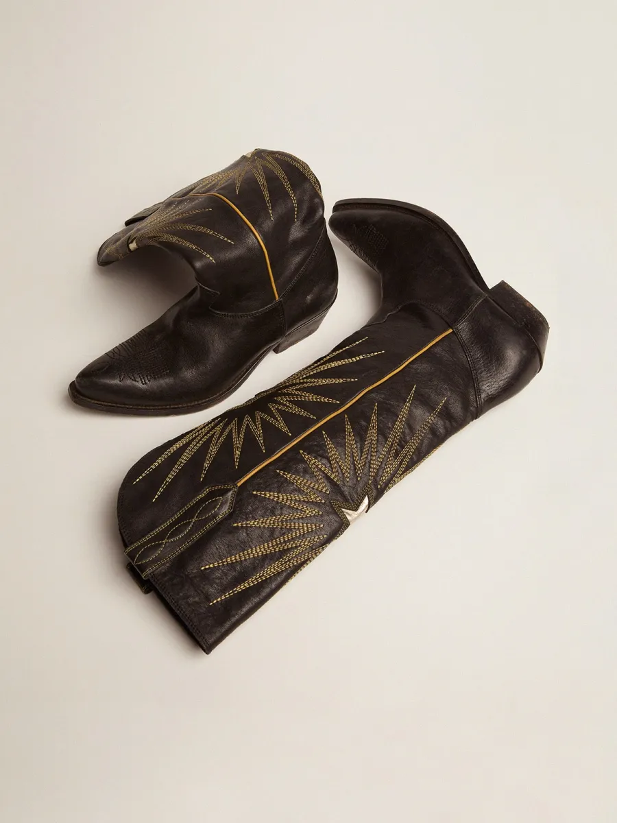 Stivali Wish Star in pelle nera con stella a intarsio in pelle laminata color platino