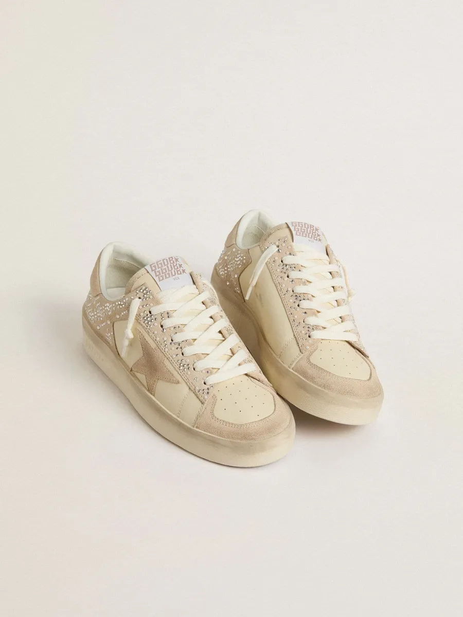 Stardan in suede e pelle color crema con Swarovski e stella in suede