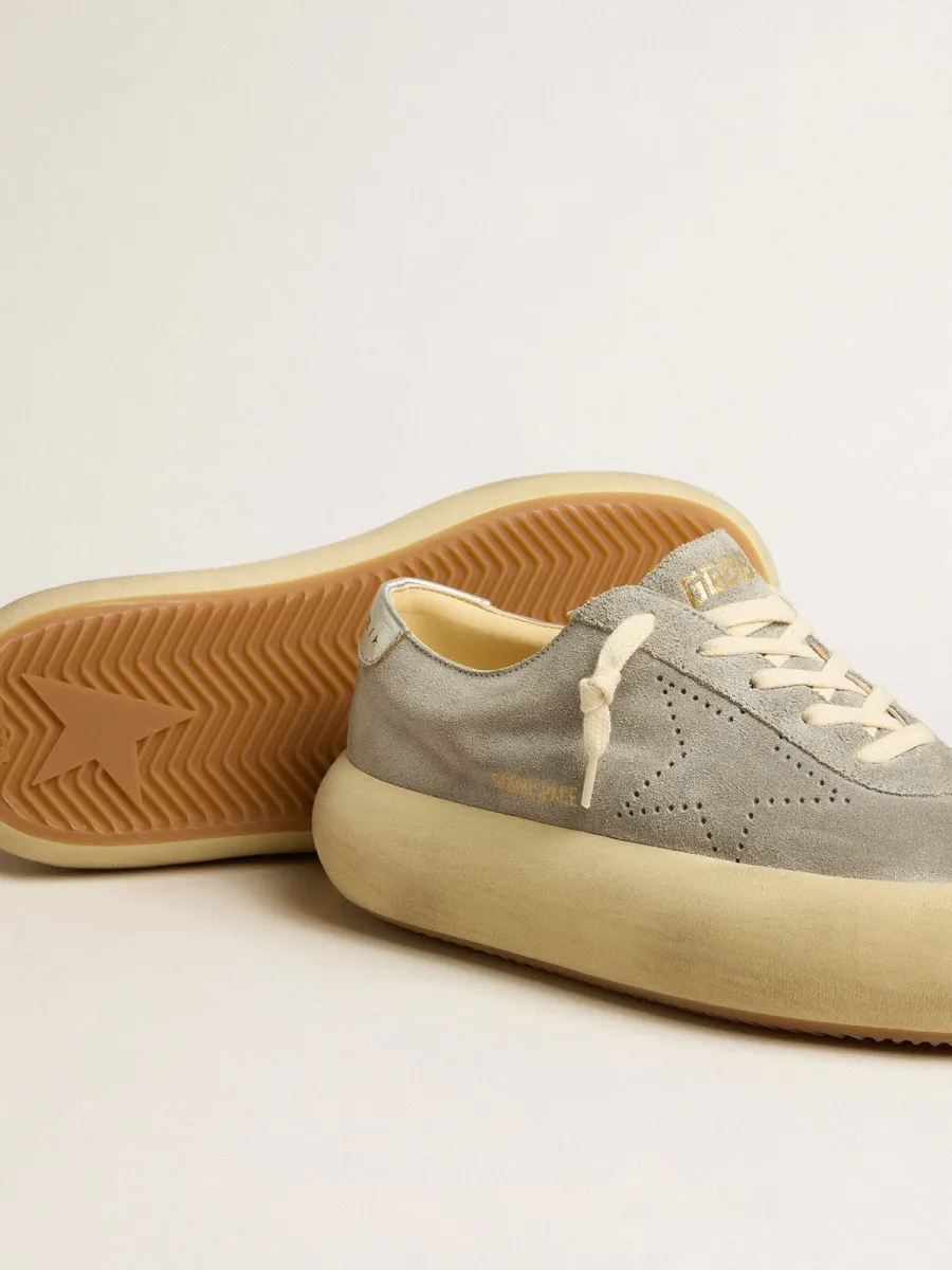 Scarpe Space-Star Donna in suede ghiaccio con stella traforata