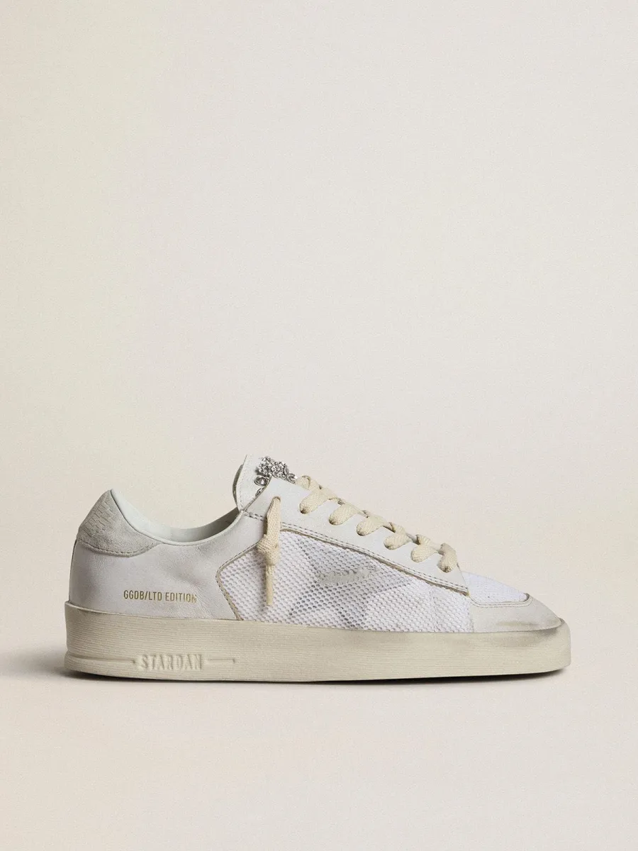 Stardan LTD in pelle bianca con stella e talloncino in suede color grigio ghiaccio